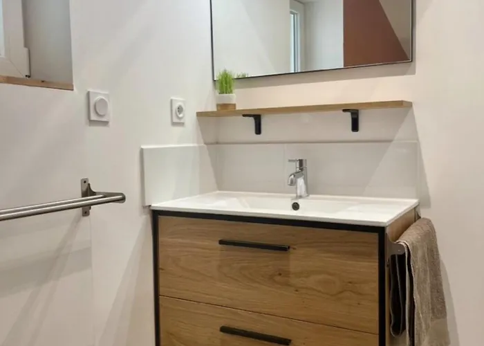 Du Pont Joubert Apartment *